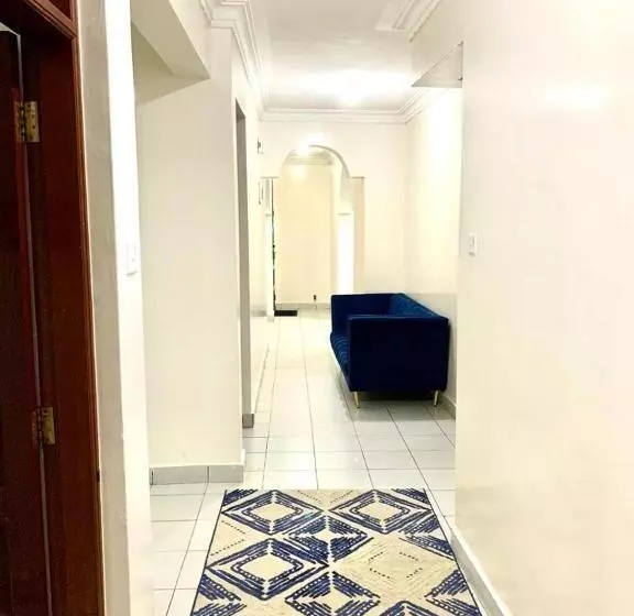 تختخواب و صبحانه D15