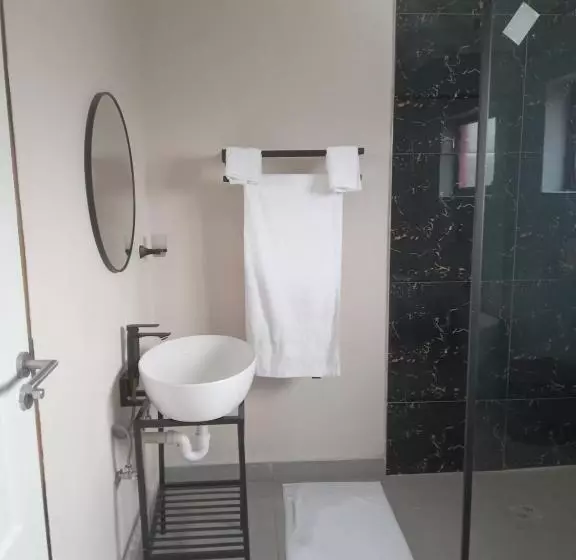 Chaya Accommodation B&b And Self Catering