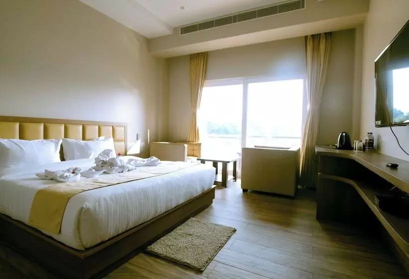 Finn S Weaver Resort, Kaziranga