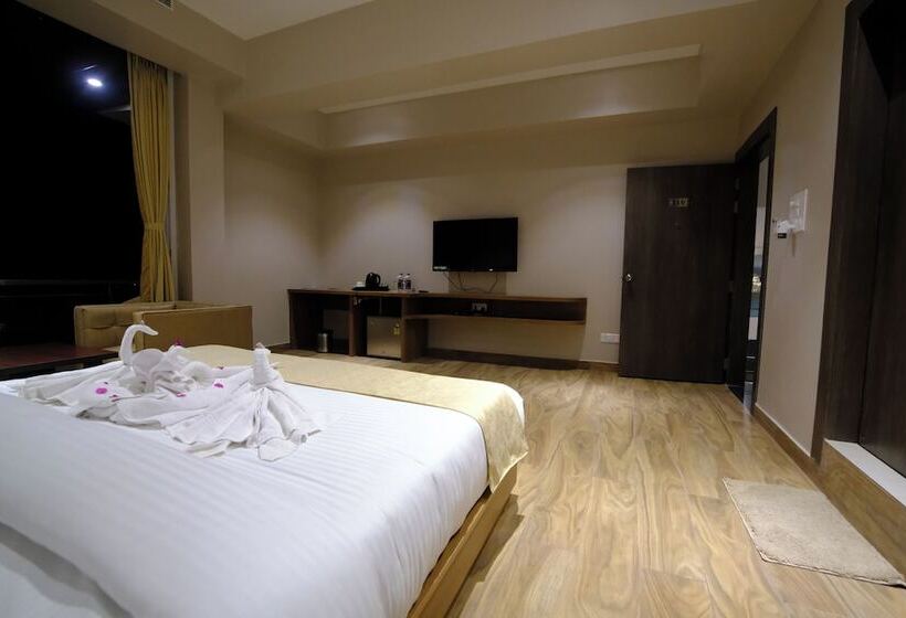 Finn S Weaver Resort, Kaziranga