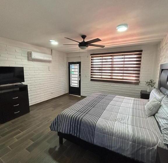 فندق And Suites Cananea