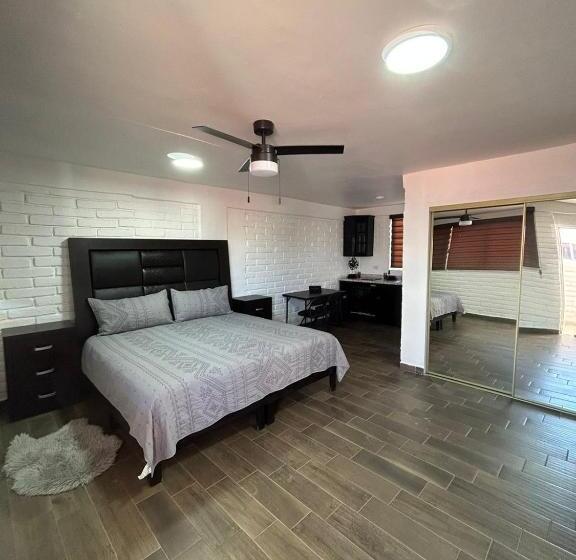 فندق And Suites Cananea