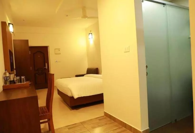 Hotelli Chateau Woods Kerala