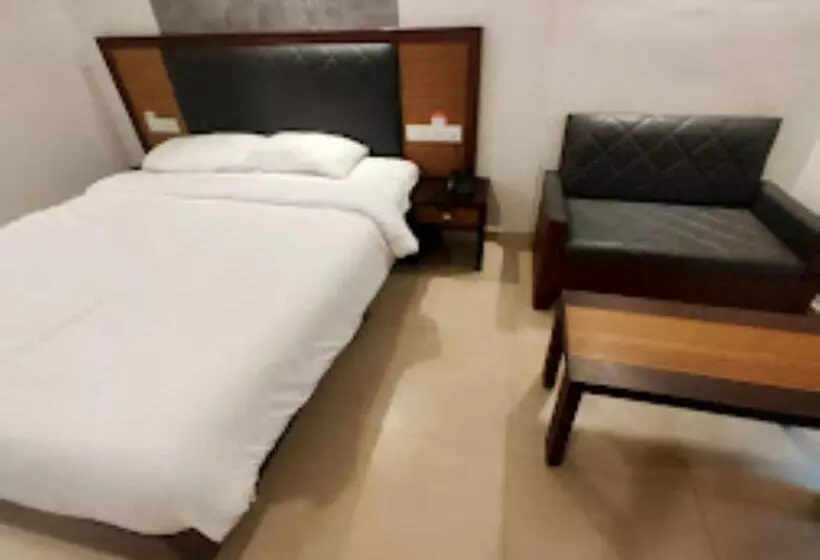 Hotelli Chateau Woods Kerala