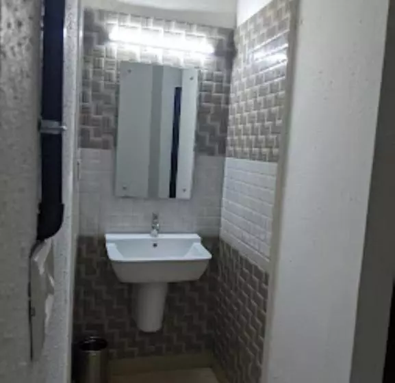 Hotelli Chateau Woods Kerala