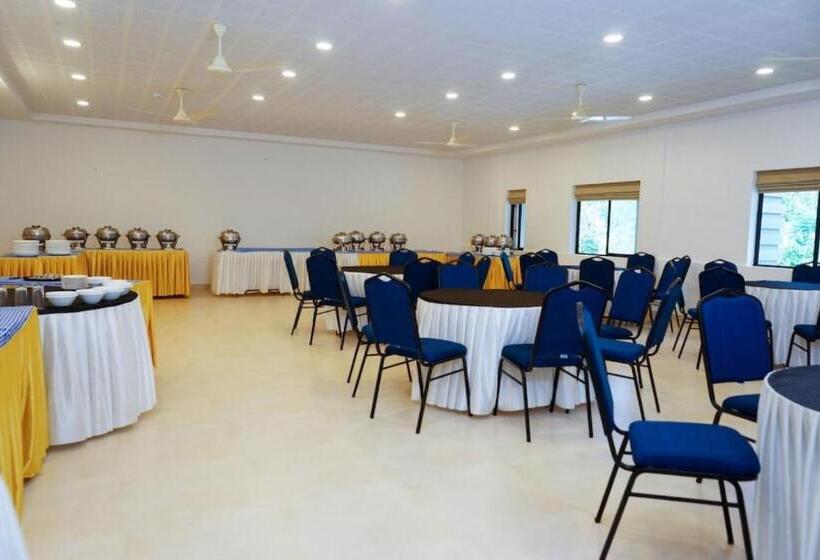 فندق Chateau Woods Kerala