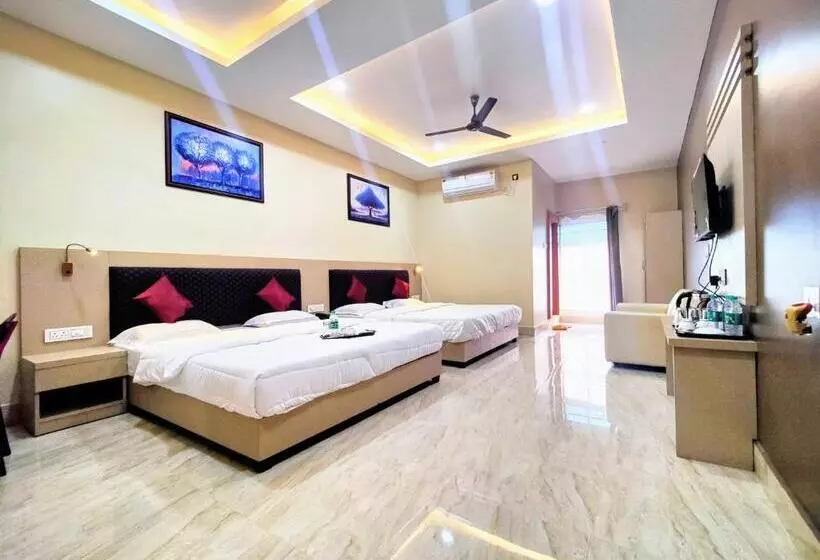 Hotelli Grace Inn Guest House, Near Airport And Ion Digital