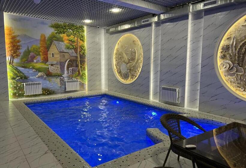 هتل Grand Caravan