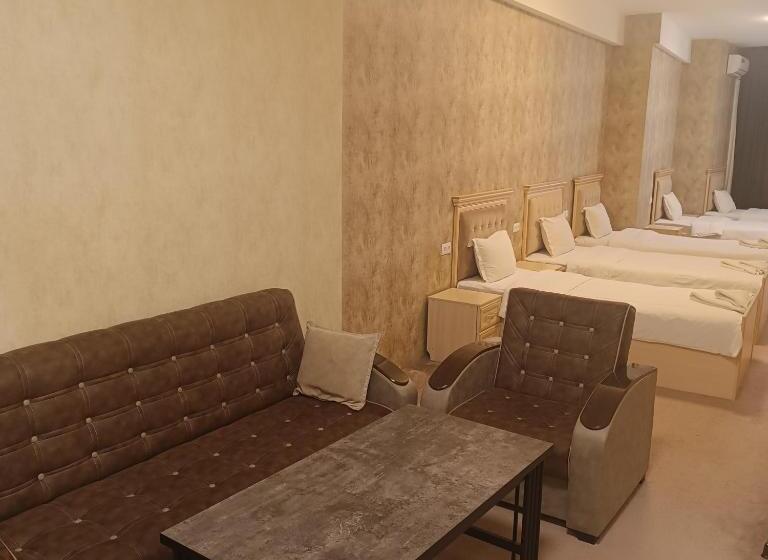 هتل Grand Caravan