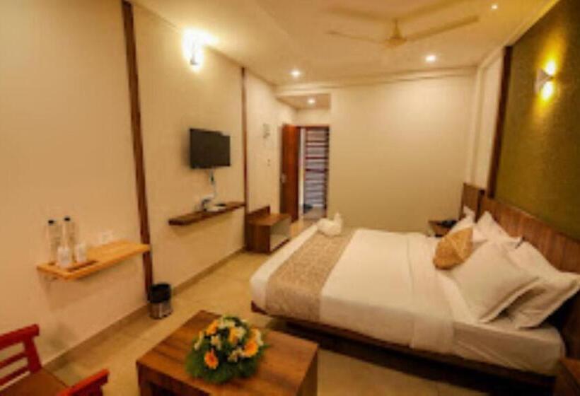 בית מלון כפרי Misty Gate Kerala