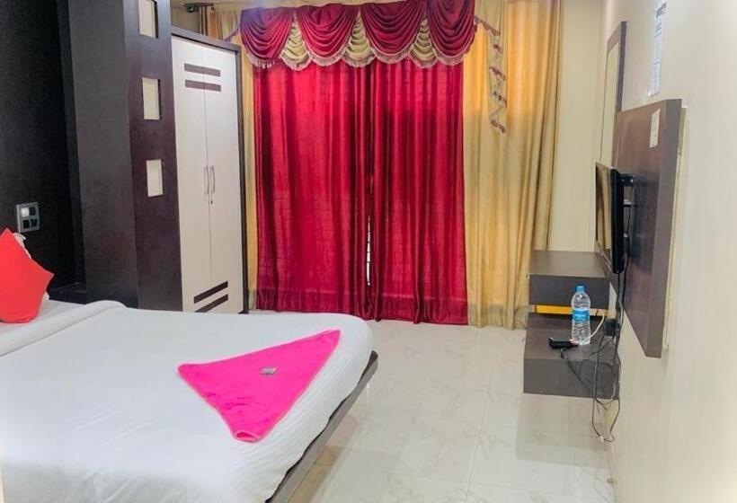 Hotel Sayajiraje Palace