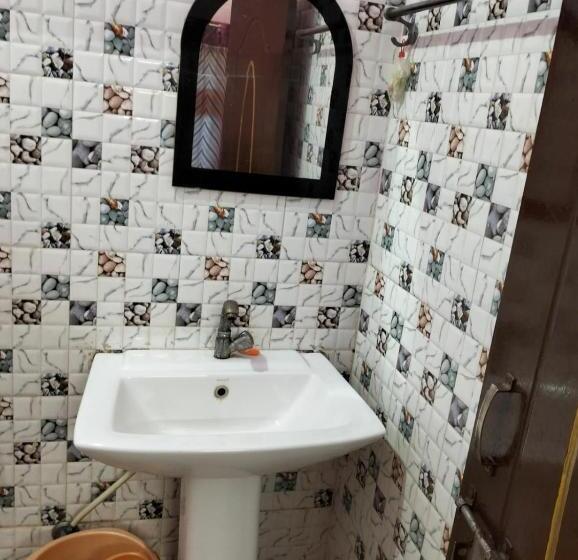 Отель Sun N Star By Wb Inn