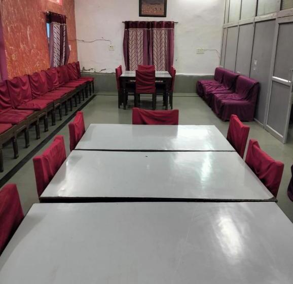 Отель Sun N Star By Wb Inn