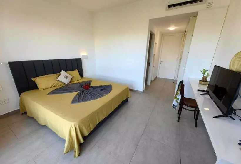 پانسیون J Vais Residence By Sov