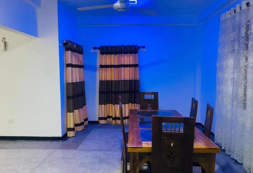 Pension (Hôtel basse catégorie) Serene _ The Shelter 1