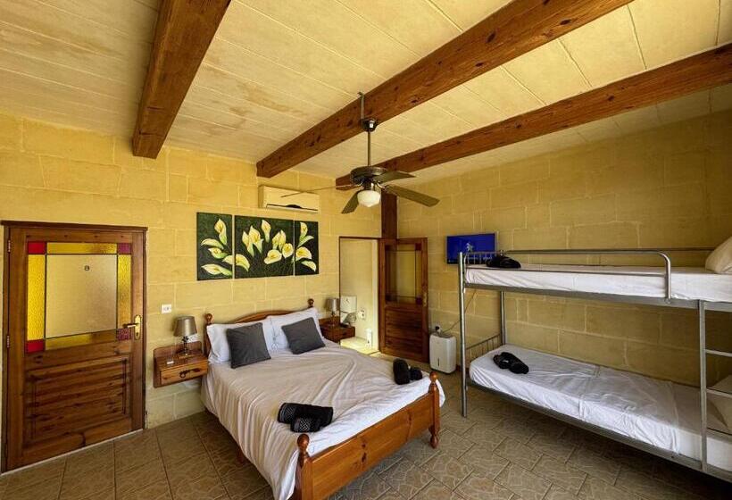 پانسیون Tal Bir Farmhouse