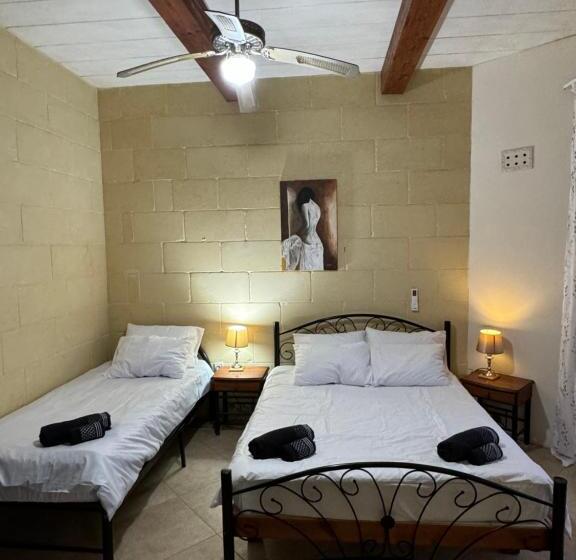 پانسیون Tal Bir Farmhouse