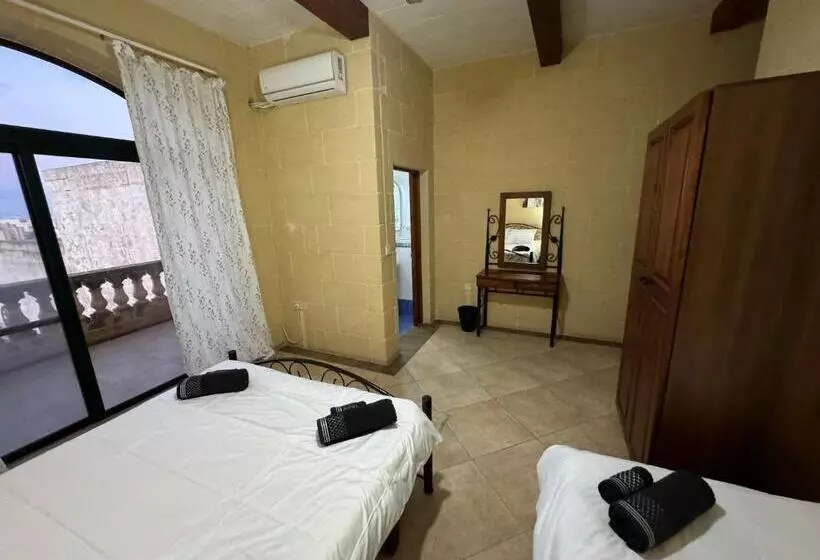 پانسیون Tal Bir Farmhouse
