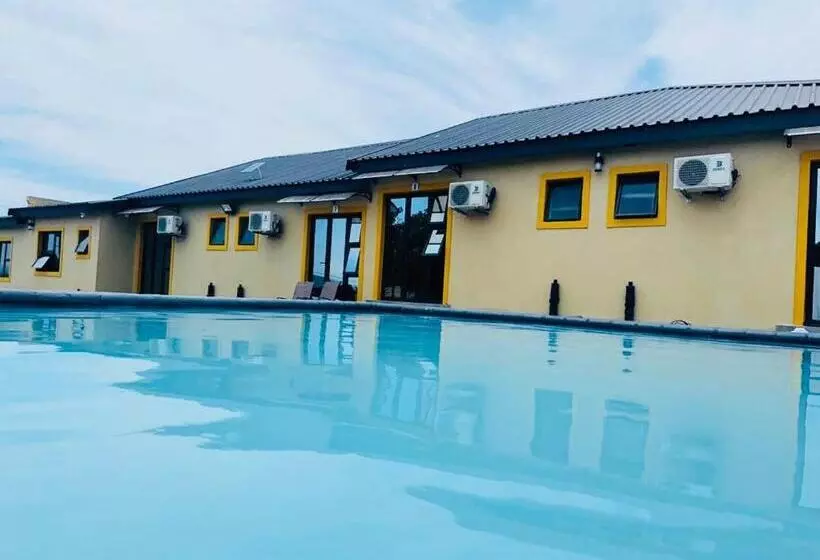 ペンション The Curve Suite Guest House