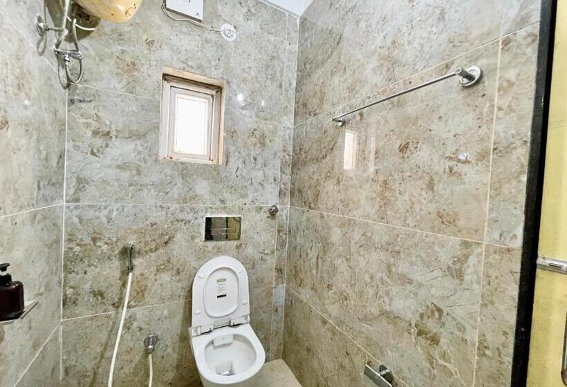 Subham Beach Inn ! Puri Near Sea Beach And Temple Fully Air Conditioned Hotel With Lift And Parking