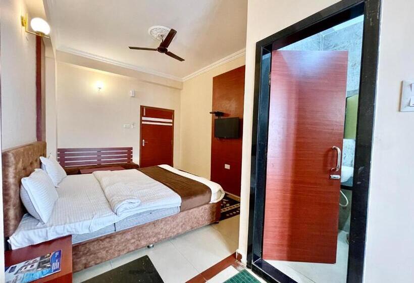 Subham Beach Inn ! Puri Near Sea Beach And Temple Fully Air Conditioned Hotel With Lift And Parking