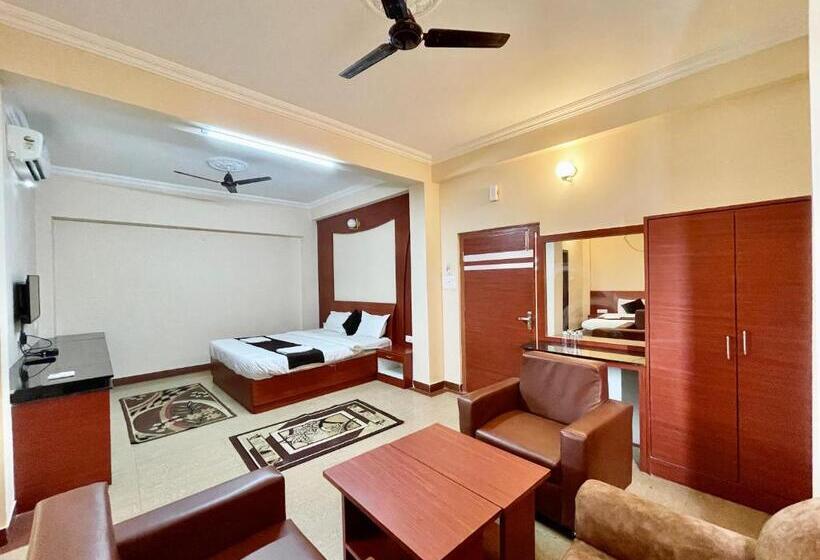 Subham Beach Inn ! Puri Near Sea Beach And Temple Fully Air Conditioned Hotel With Lift And Parking