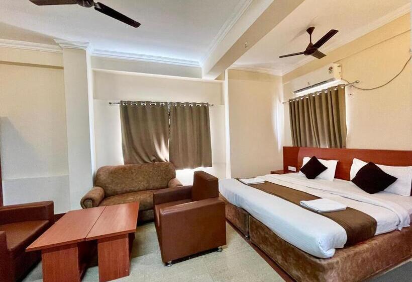 Subham Beach Inn ! Puri Near Sea Beach And Temple Fully Air Conditioned Hotel With Lift And Parking