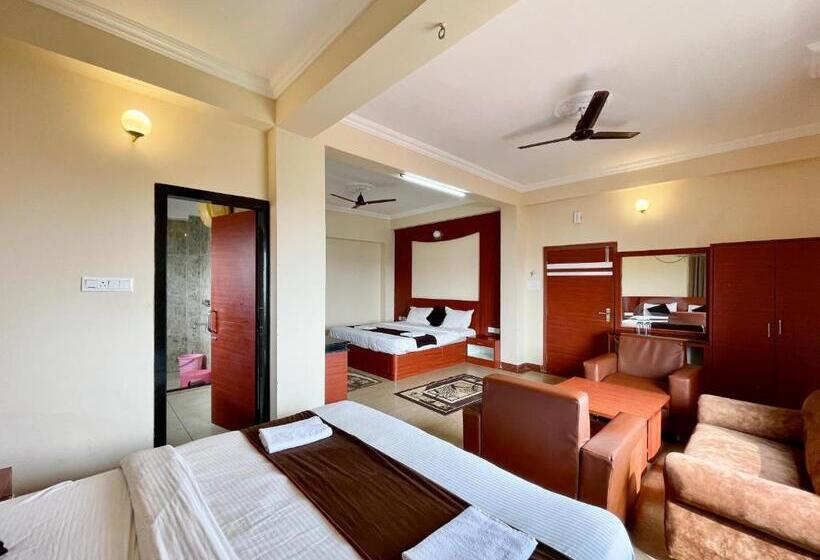 Subham Beach Inn ! Puri Near Sea Beach And Temple Fully Air Conditioned Hotel With Lift And Parking