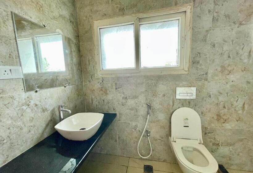 Subham Beach Inn ! Puri Near Sea Beach And Temple Fully Air Conditioned Hotel With Lift And Parking