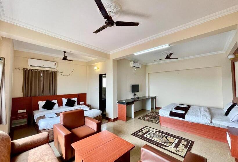 Subham Beach Inn ! Puri Near Sea Beach And Temple Fully Air Conditioned Hotel With Lift And Parking