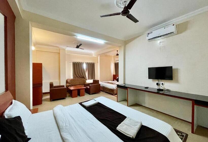 Subham Beach Inn ! Puri Near Sea Beach And Temple Fully Air Conditioned Hotel With Lift And Parking