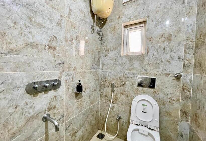 Subham Beach Inn ! Puri Near Sea Beach And Temple Fully Air Conditioned Hotel With Lift And Parking