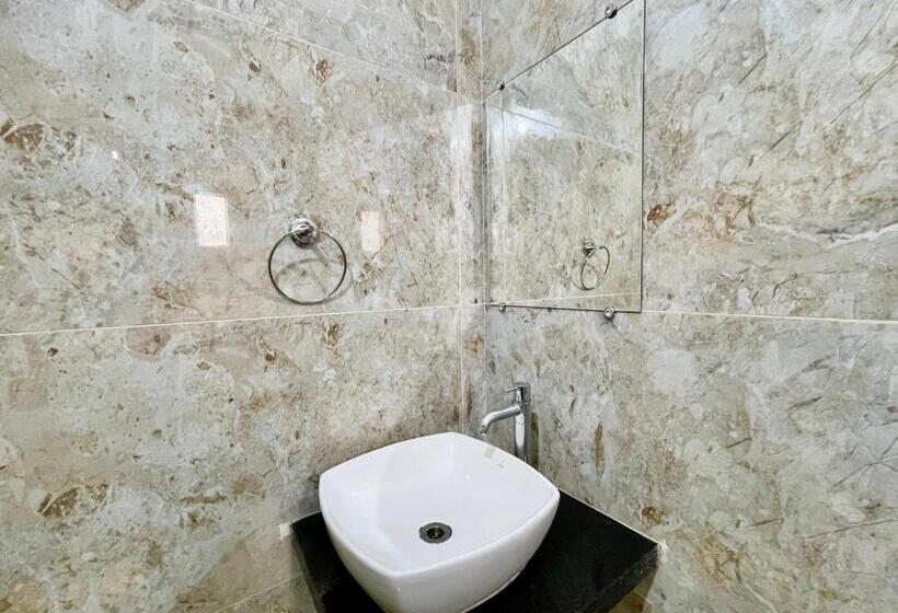 Subham Beach Inn ! Puri Near Sea Beach And Temple Fully Air Conditioned Hotel With Lift And Parking