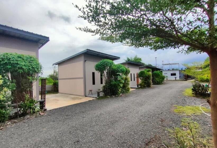 เช็คอินรีสอร์ท Check In Resort