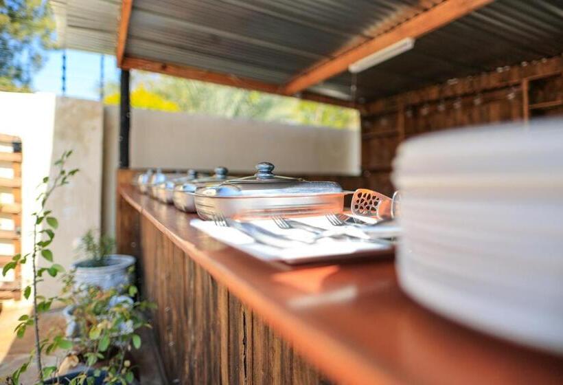 تختخواب و صبحانه Green Lagoon Guest House Tawana