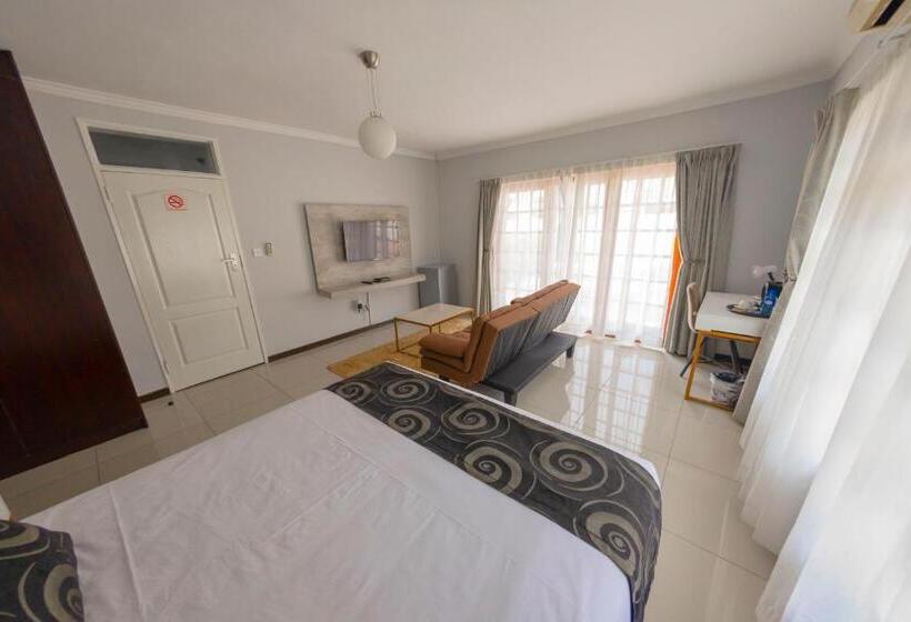 تختخواب و صبحانه Green Lagoon Guest House Tawana