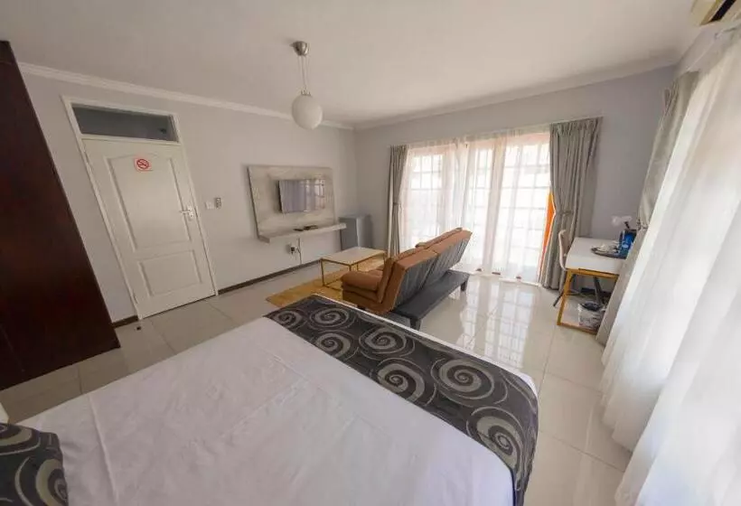 تختخواب و صبحانه Green Lagoon Guest House Tawana