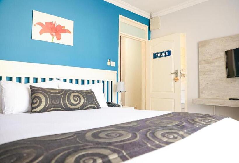 تختخواب و صبحانه Green Lagoon Guest House Tawana