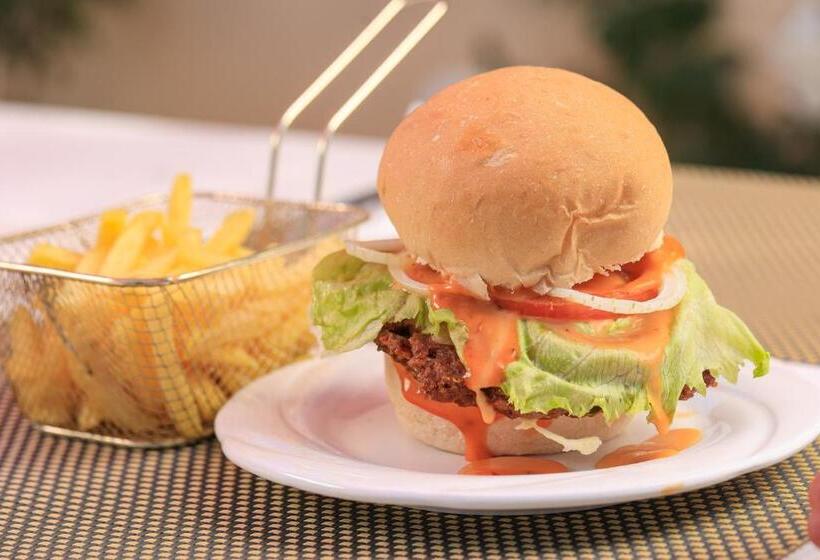 تختخواب و صبحانه Green Lagoon Guest House Tawana