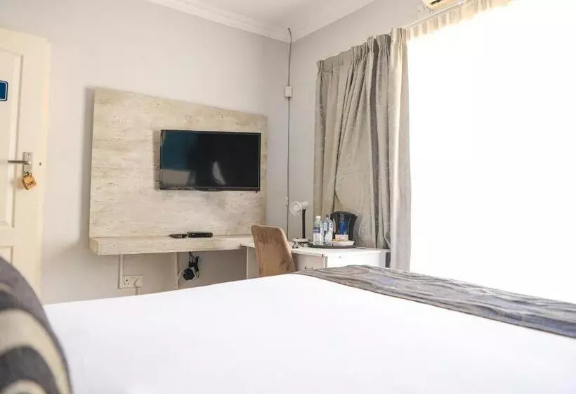تختخواب و صبحانه Green Lagoon Guest House Tawana