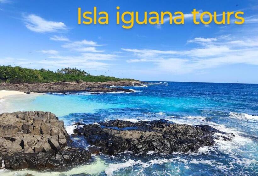 הוסטל Ferdinand Apartments