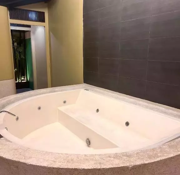 Hotelli Affordable Staycation Airbnb Bgc