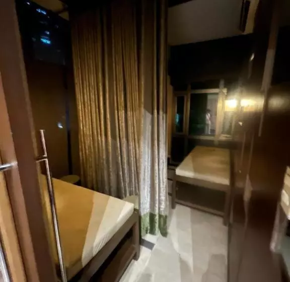Hotelli Affordable Staycation Airbnb Bgc