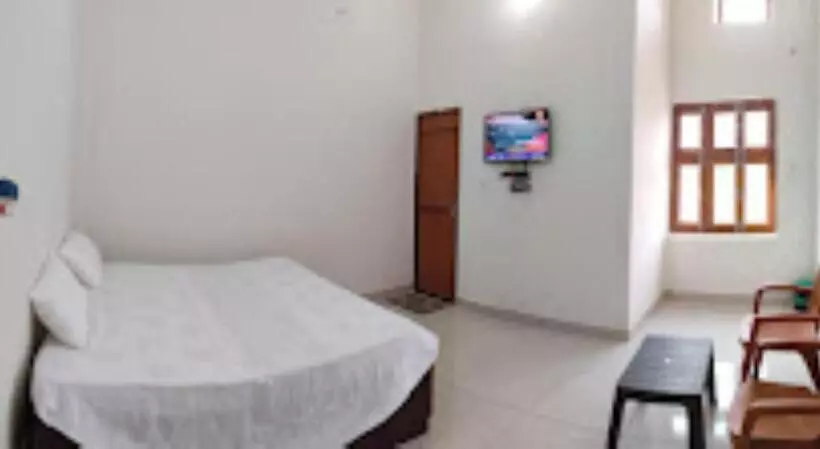Hotelli Kalash Guest House And Restaurant Kushinagar