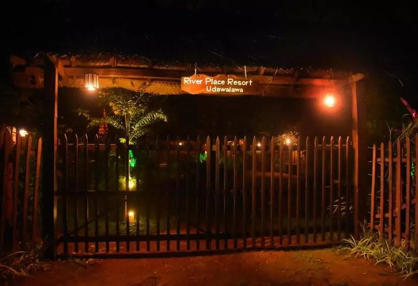 Hotelli River Place Resort Udawalawa