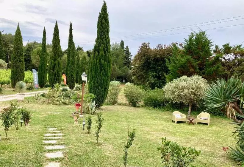 ペンション Domaine Des Lavarines