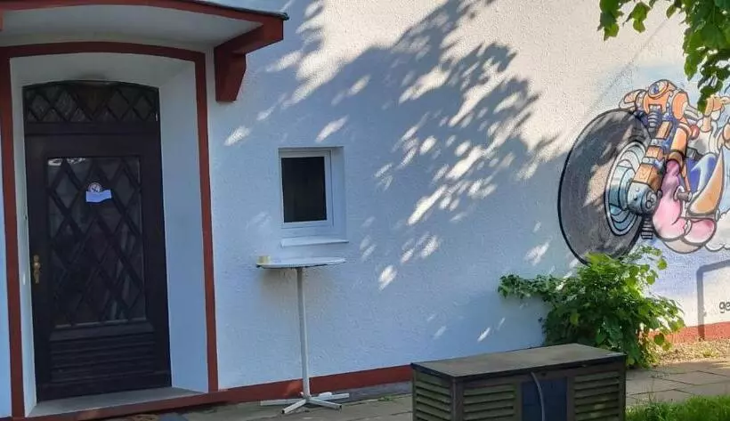 Majatalo Monteur Zimmer Häger