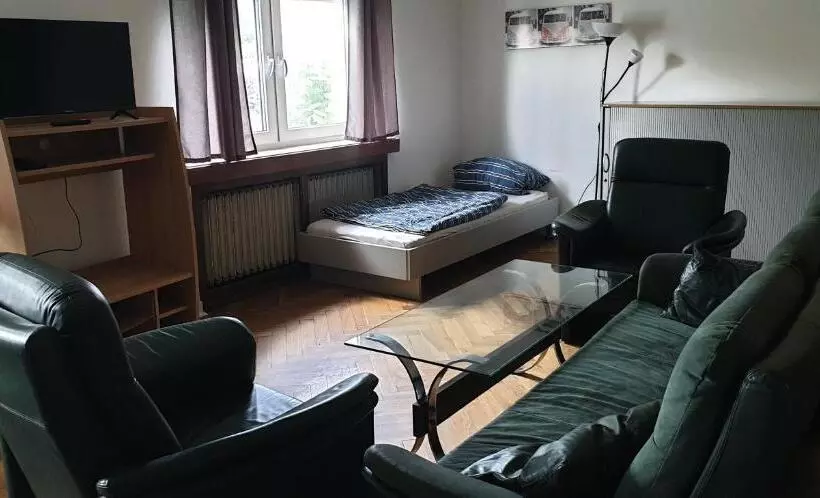 Majatalo Monteur Zimmer Häger