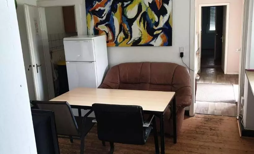 Majatalo Monteur Zimmer Häger