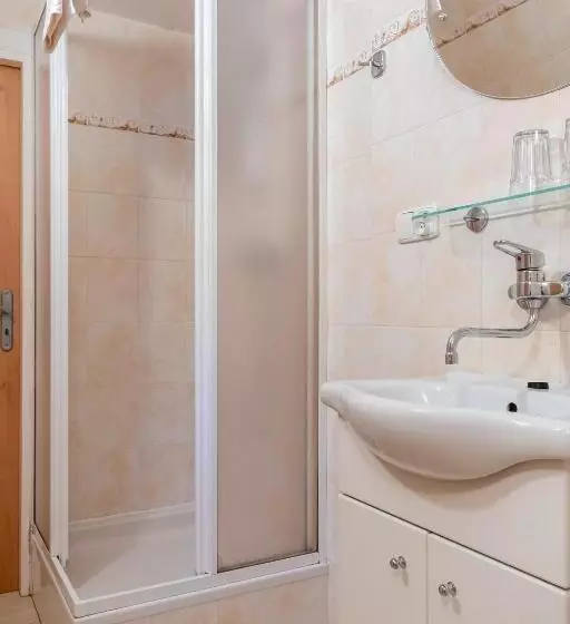 ペンション Penzion U Rybníka